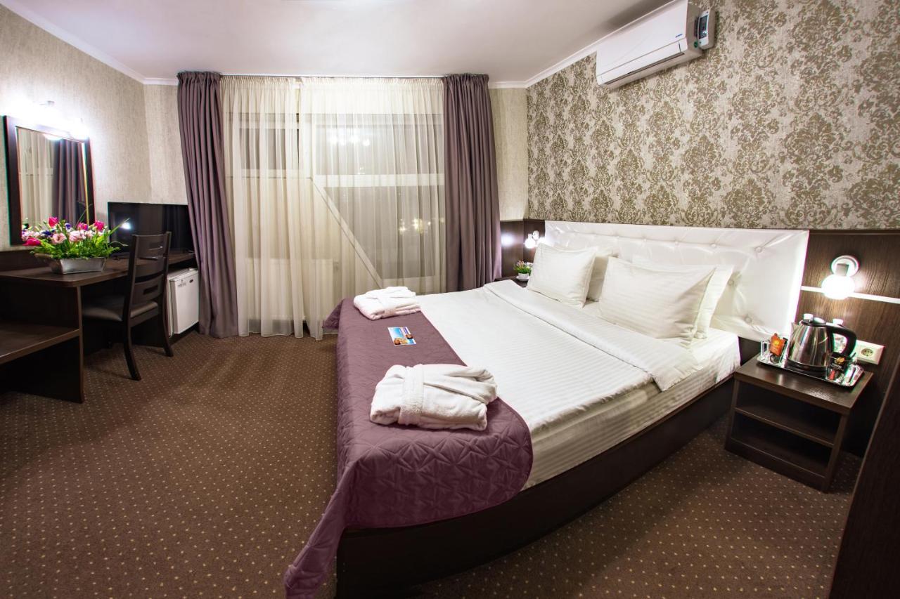 Kiev 365 Park Hotel Sofiivska Borshchahivka Extérieur photo